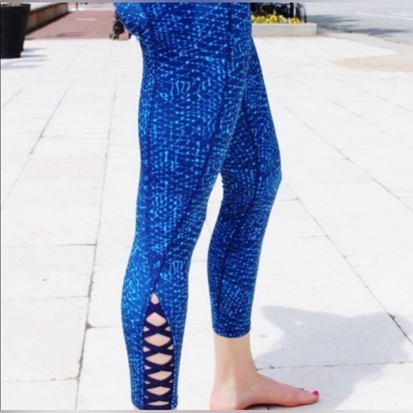 Lululemon Pure practice pant athletic leggings blue criss cross back size 4 - Picture 7 of 9